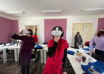 Díky virtuální realitě lépe rozumíme lidem s demencí – a můžeme jim být blíž